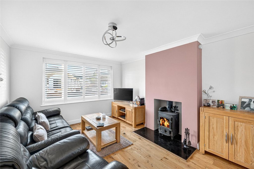 Property photo 3 of 26 Picture No. 18