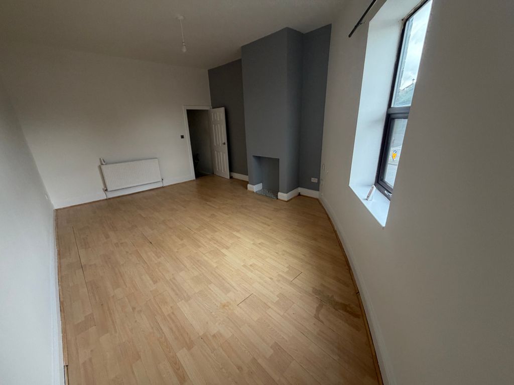 Property photo 3 of 15 Img_6806