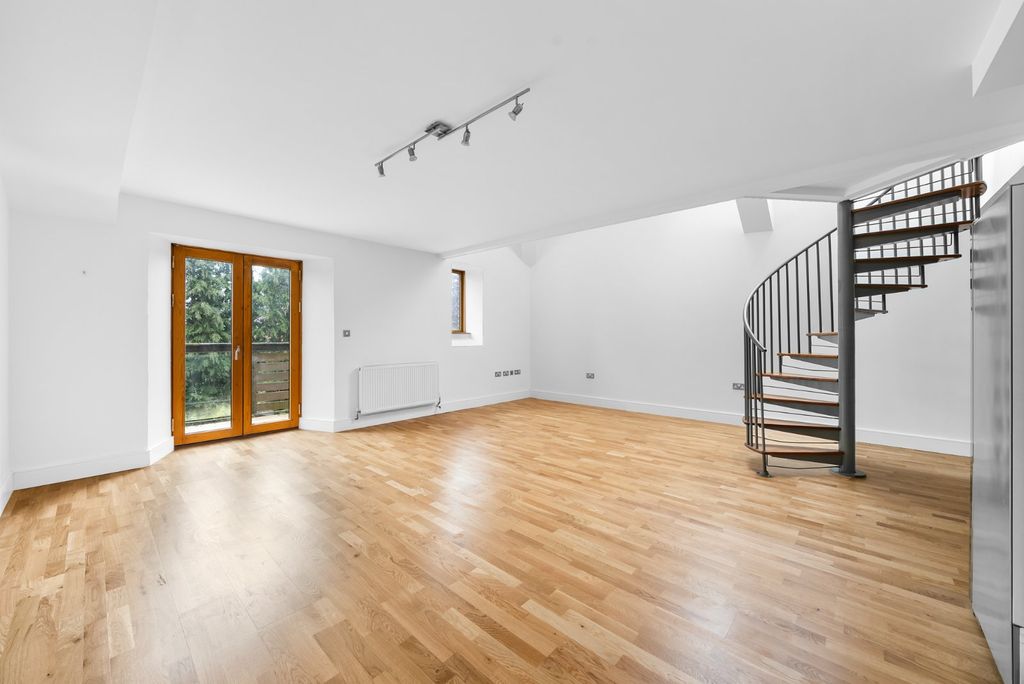 Property photo 2 of 14 Picture No. 08