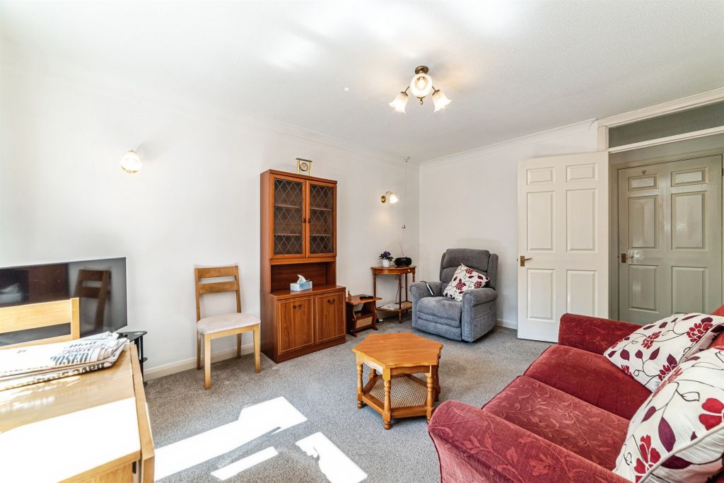 Property photo 3 of 19