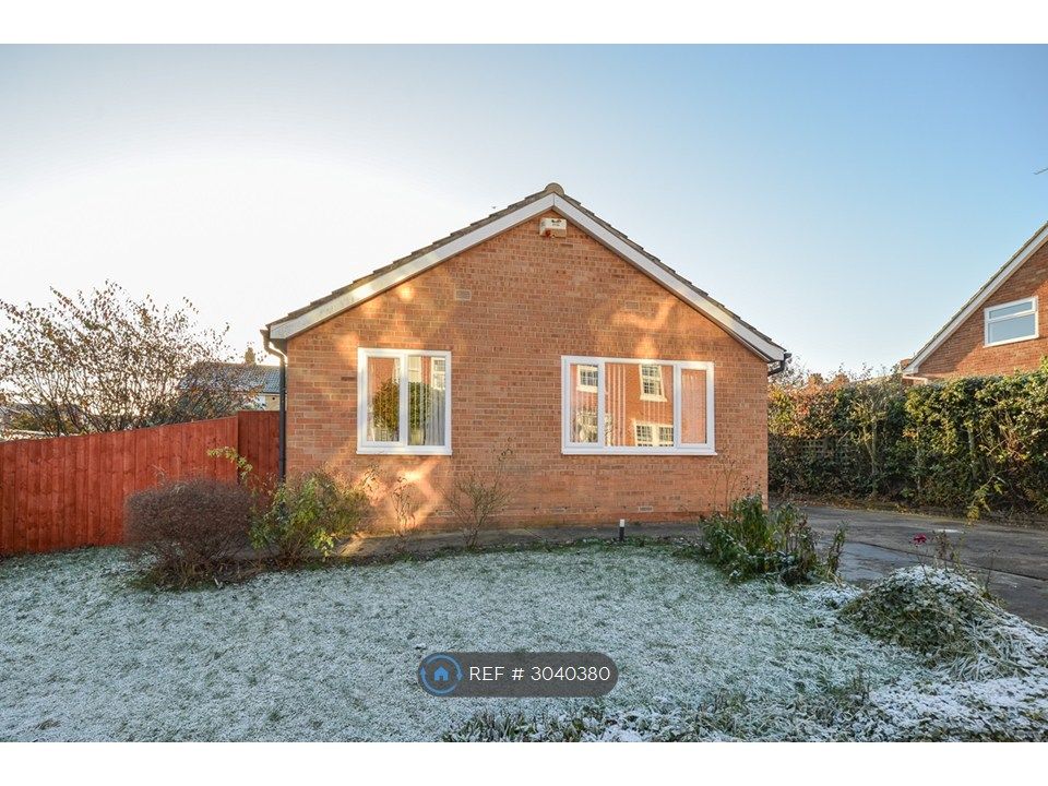 Property photo 2 of 27