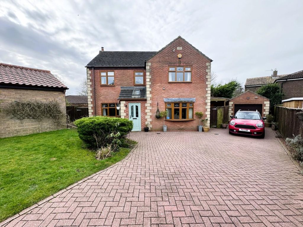 Property photo 1 of 26