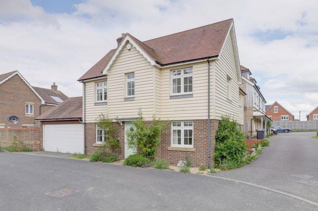 Property photo 1 of 30