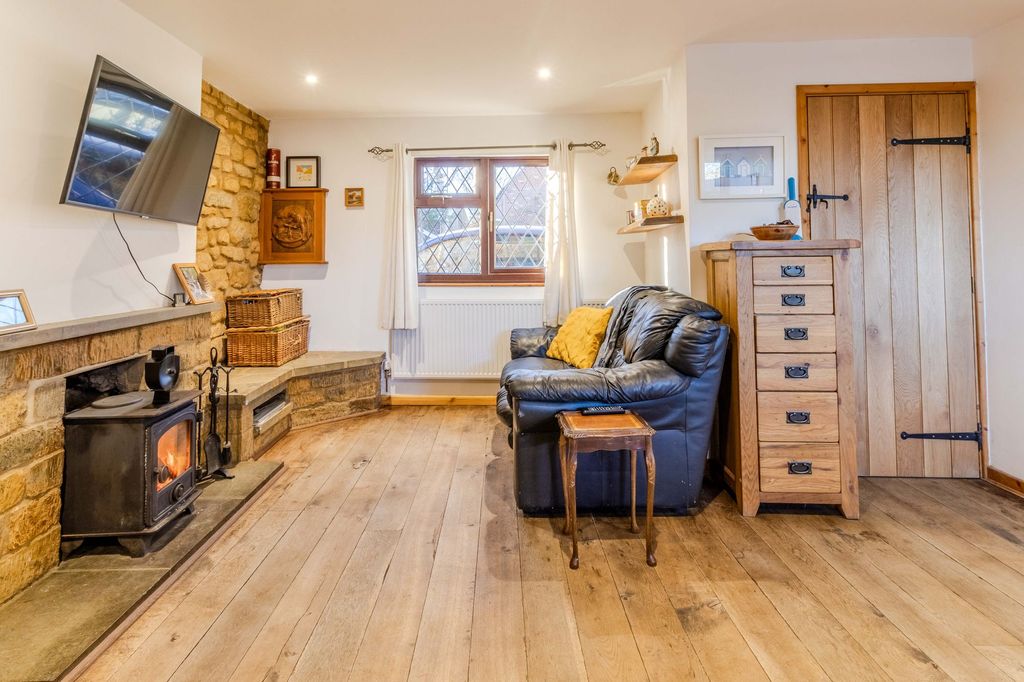 Property photo 2 of 16 Living Room