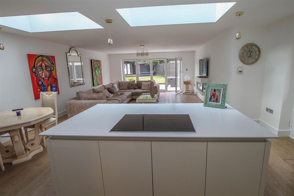 Property photo 2 of 14 Img_6927-4.Png