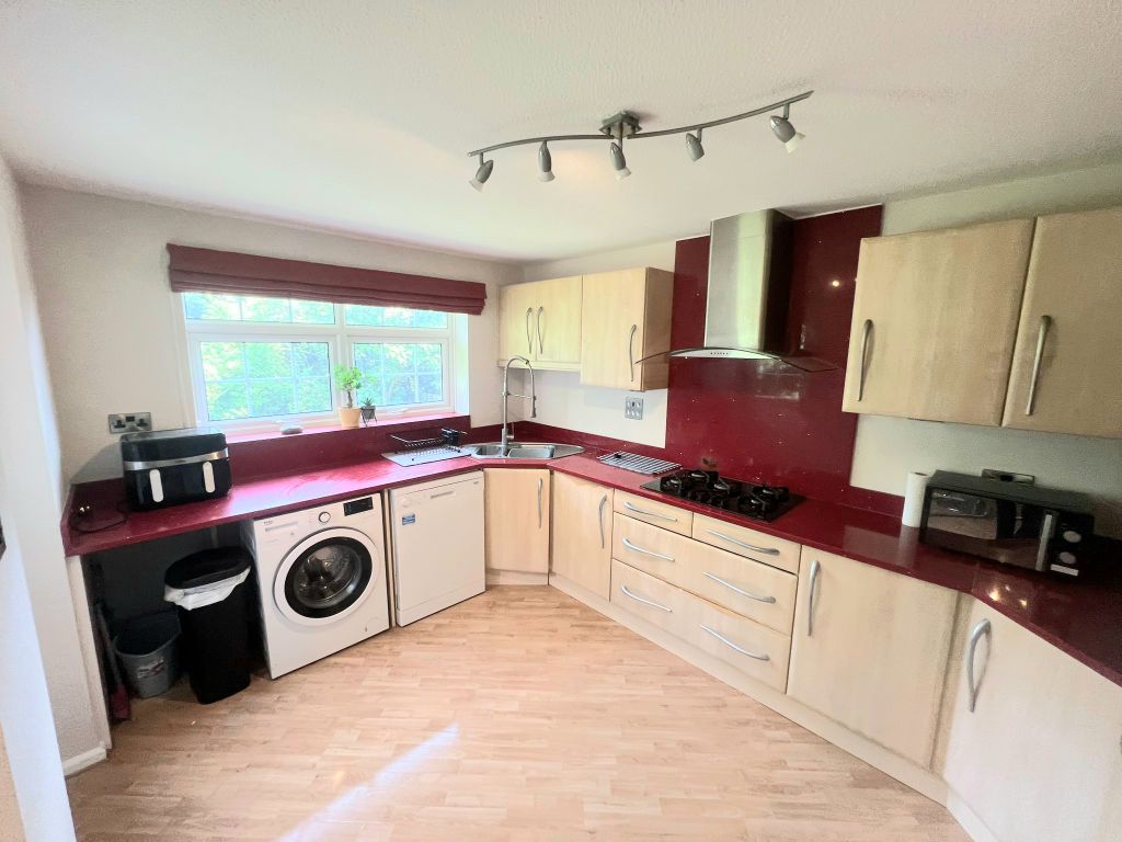 Property photo 3 of 27 Image