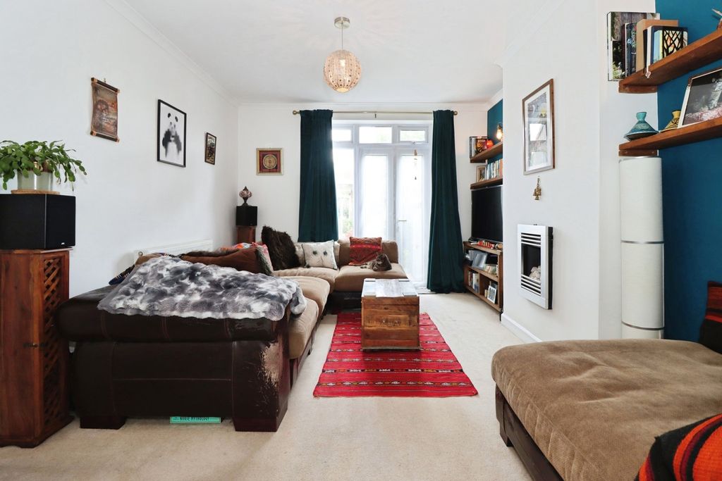 Property photo 2 of 18 Pbox-Img.Jpg