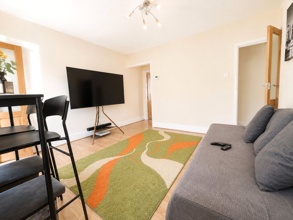 Property photo 3 of 11 Picture No. 06