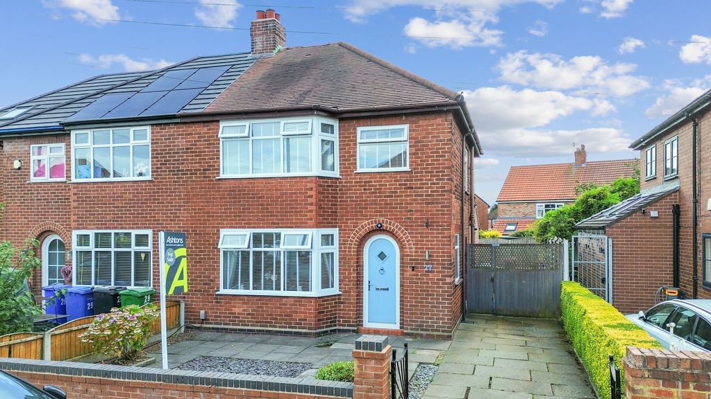 Property photo 1 of 33