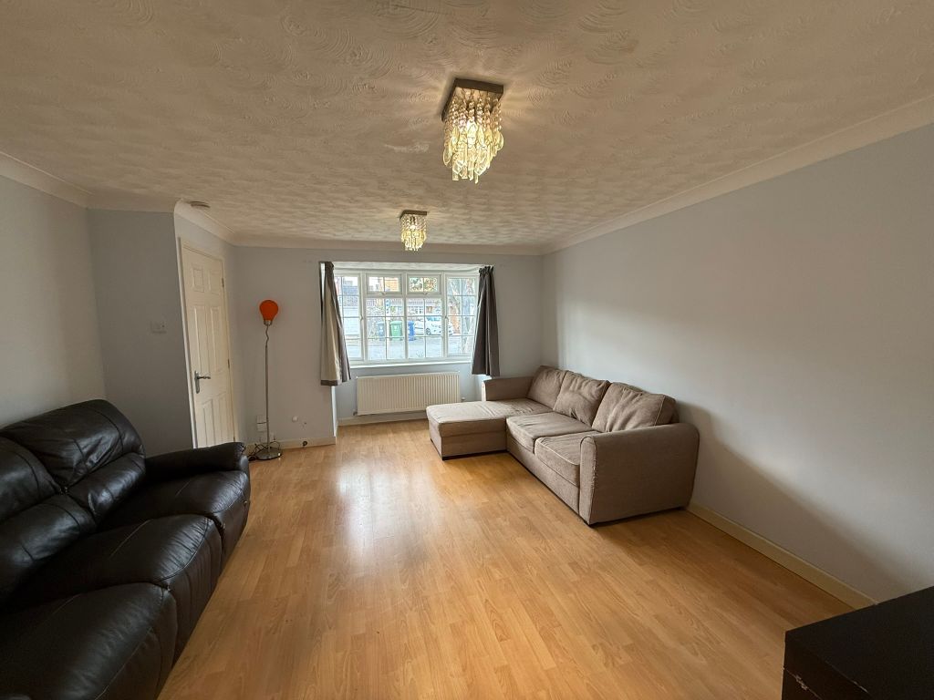 Property photo 2 of 19 Living Room