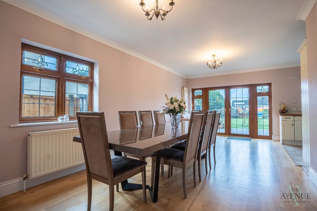 Additional image 6 of 5 bed detached house for saleConnaught Avenue, Grays RM16