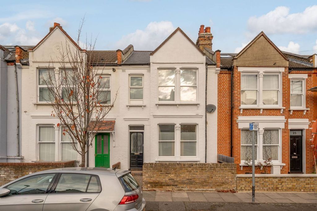 Property photo 2 of 7