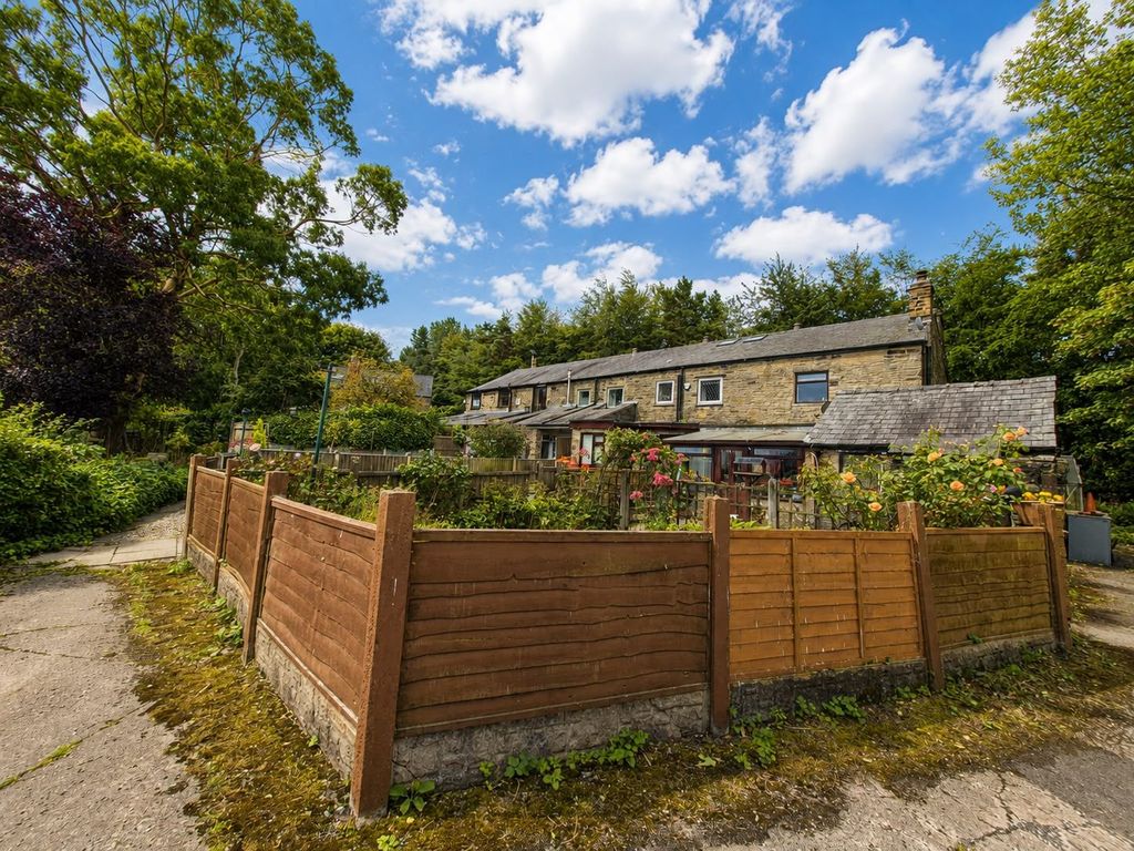 Property photo 2 of 24