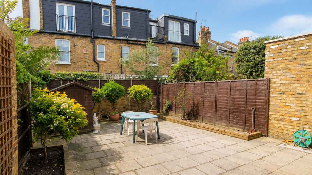 Property photo 1 of 13