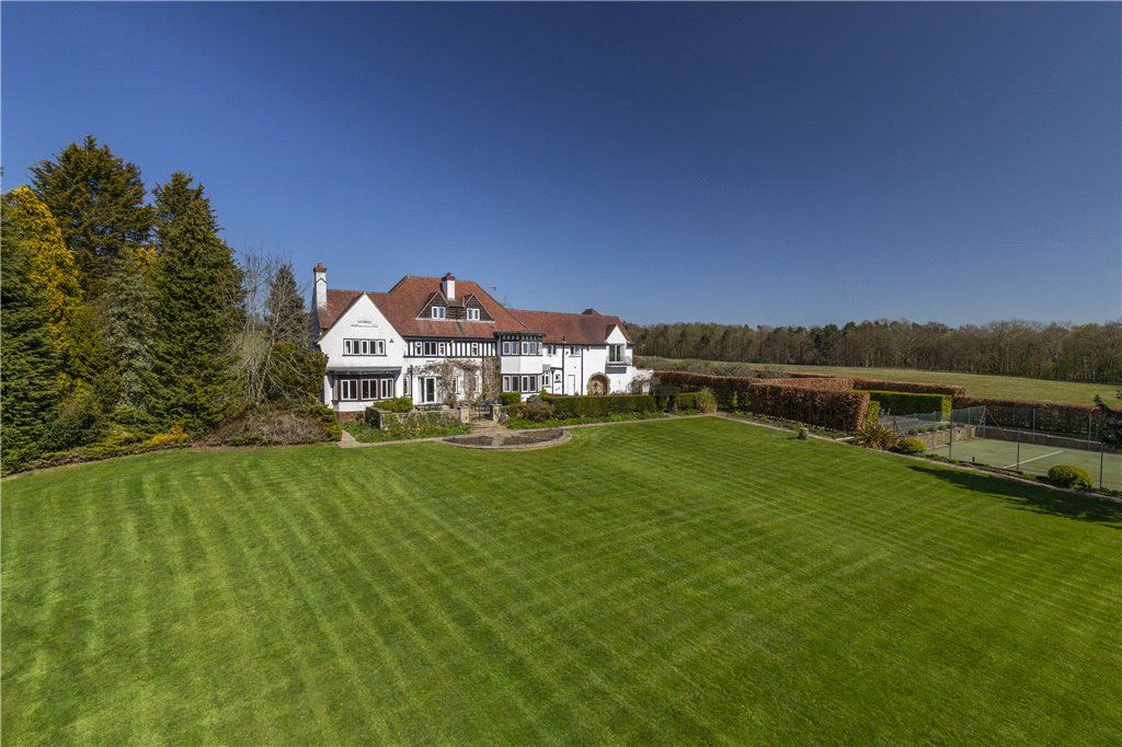 Property photo 1 of 40 Lady Close