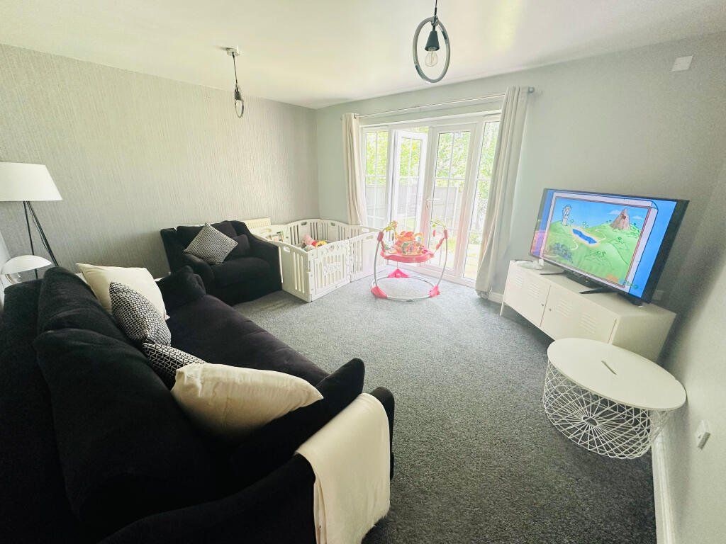 Property photo 3 of 11 Picture No. 10