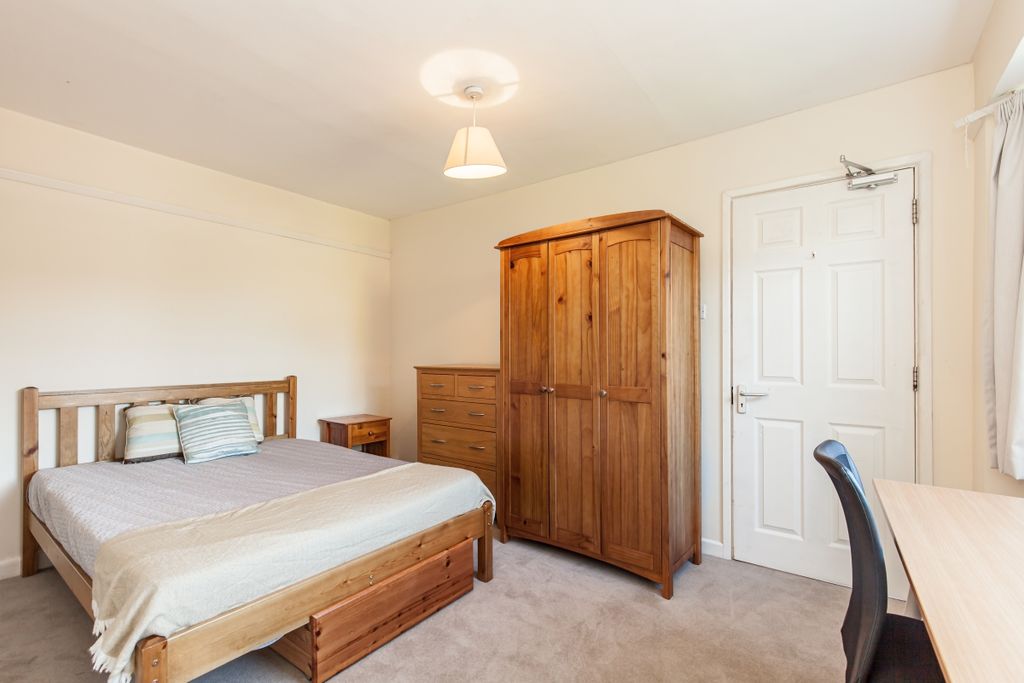 Property photo 3 of 13 Bedroom