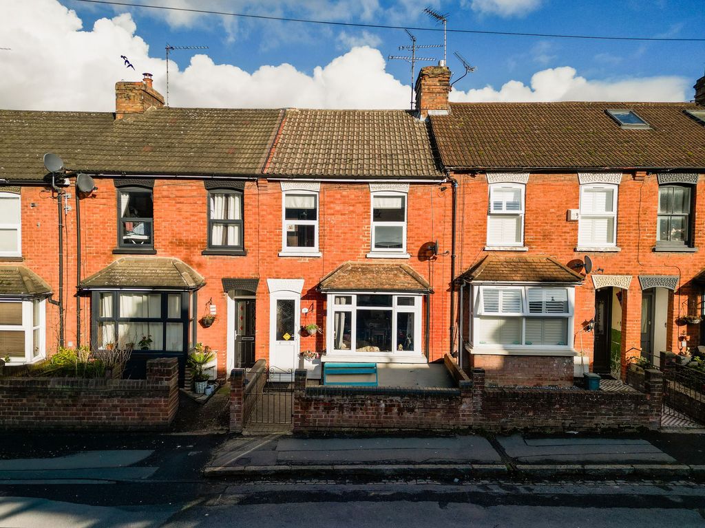 Property photo 1 of 12