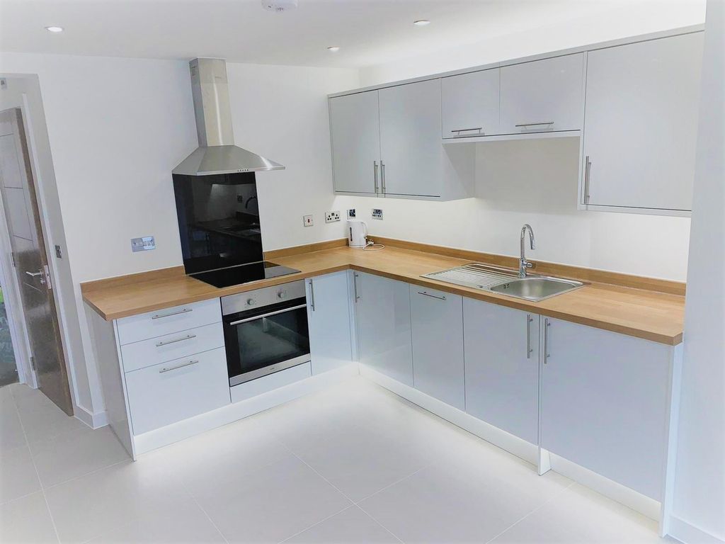 Property photo 2 of 7 Image