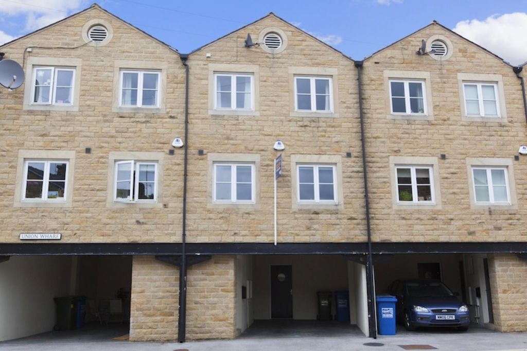Property photo 1 of 10 0 General