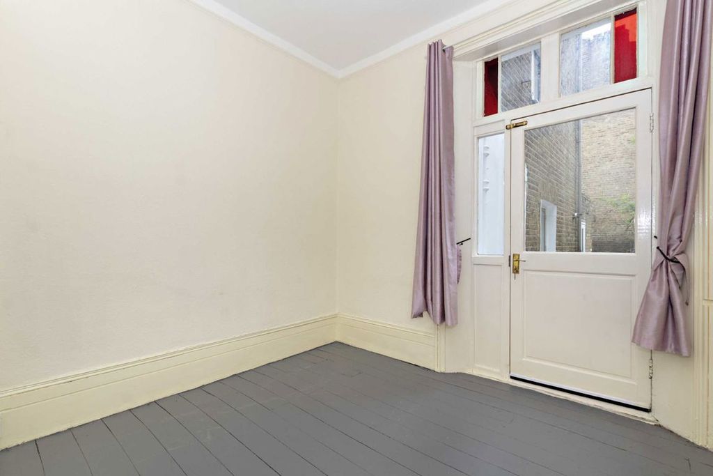 Property photo 2 of 4