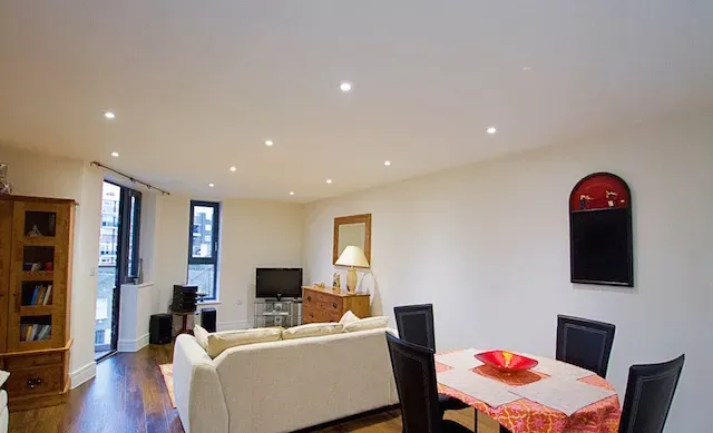 Property photo 2 of 6