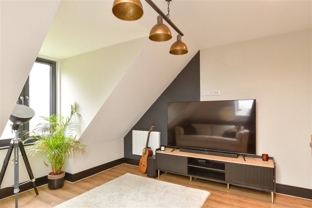 Property photo 3 of 10 Living Room