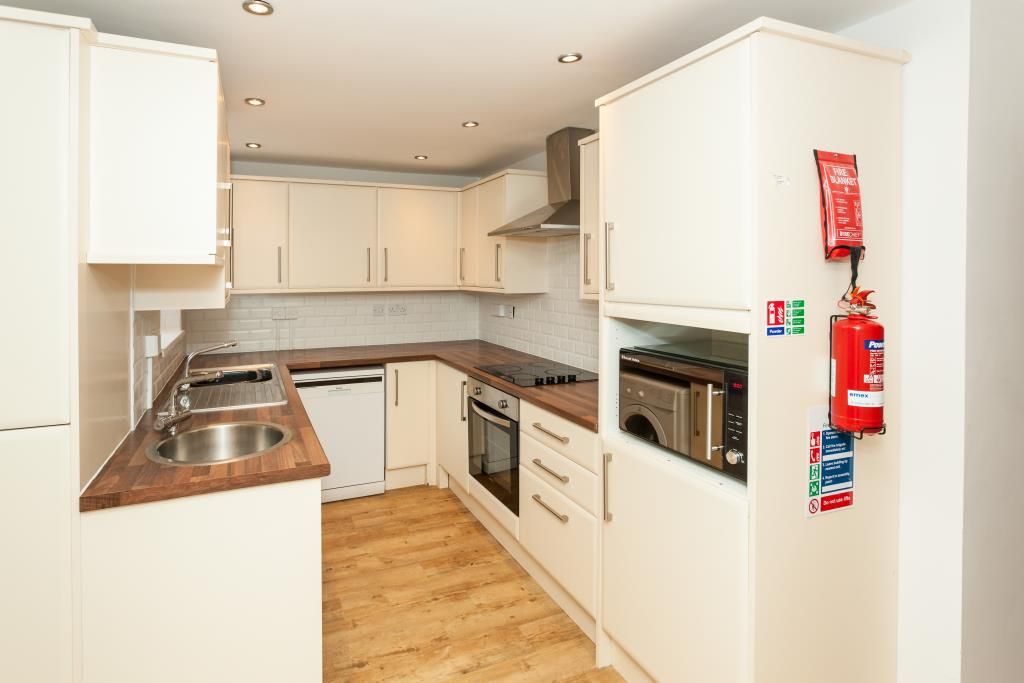 Property photo 2 of 17 Photo 1
