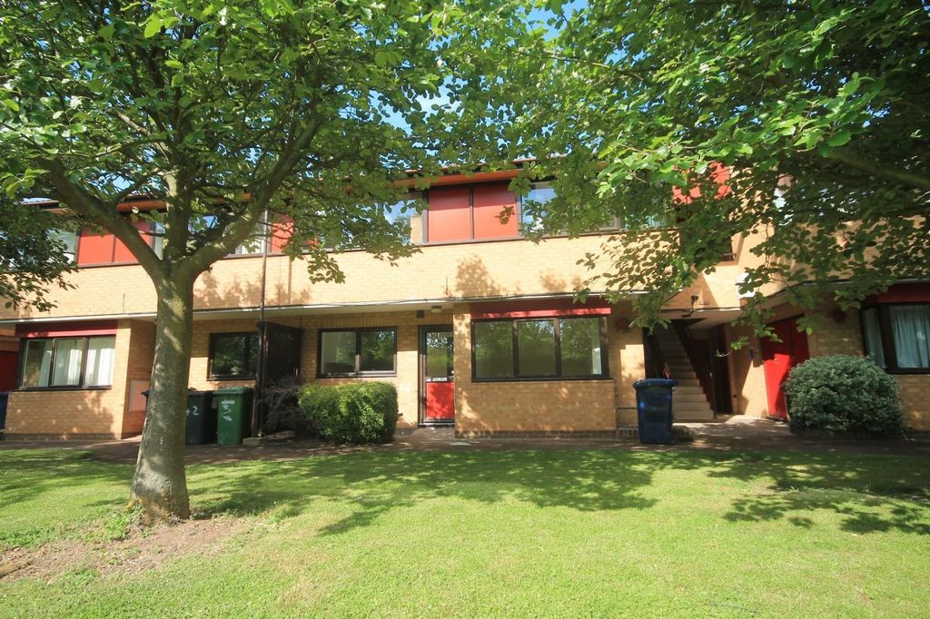 Property photo 1 of 6 4Vig2Lm5Veqg_Usi-3Fc3Q.Jpg