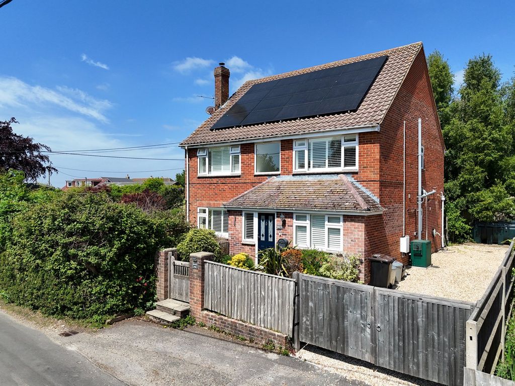 Property photo 2 of 16