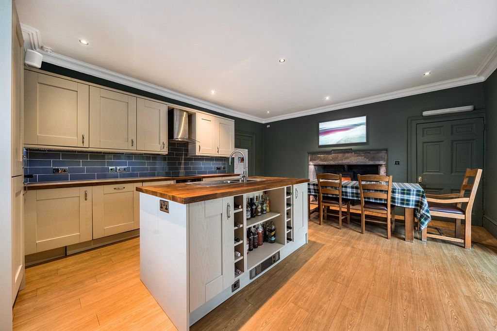 Additional image 11 of 4 bed detached house for salePriory Street, Monmouthshire NP15