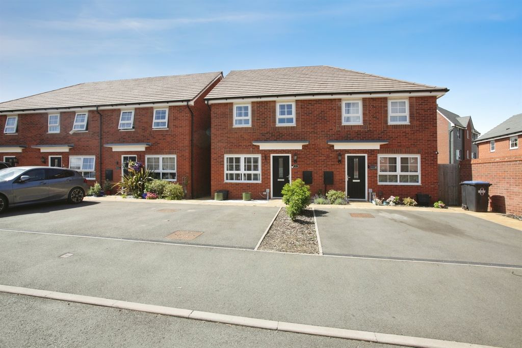 Property photo 2 of 19