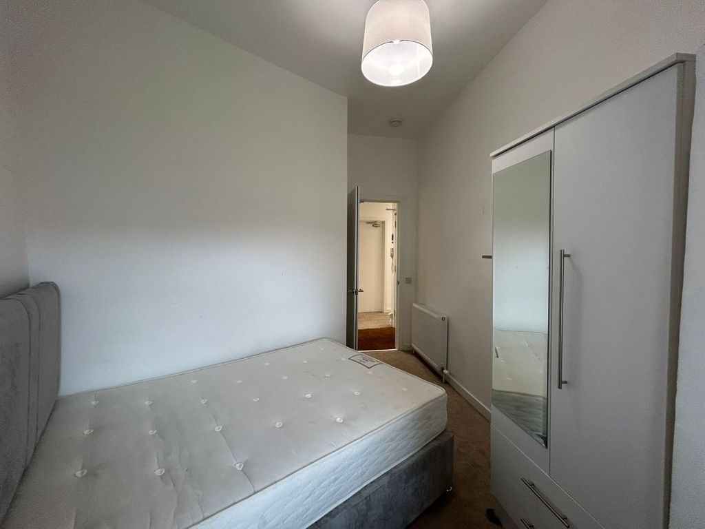 Property photo 3 of 11 Photo 3