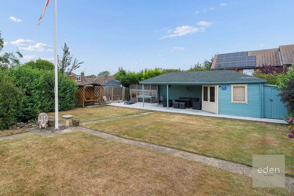 Property photo 3 of 22