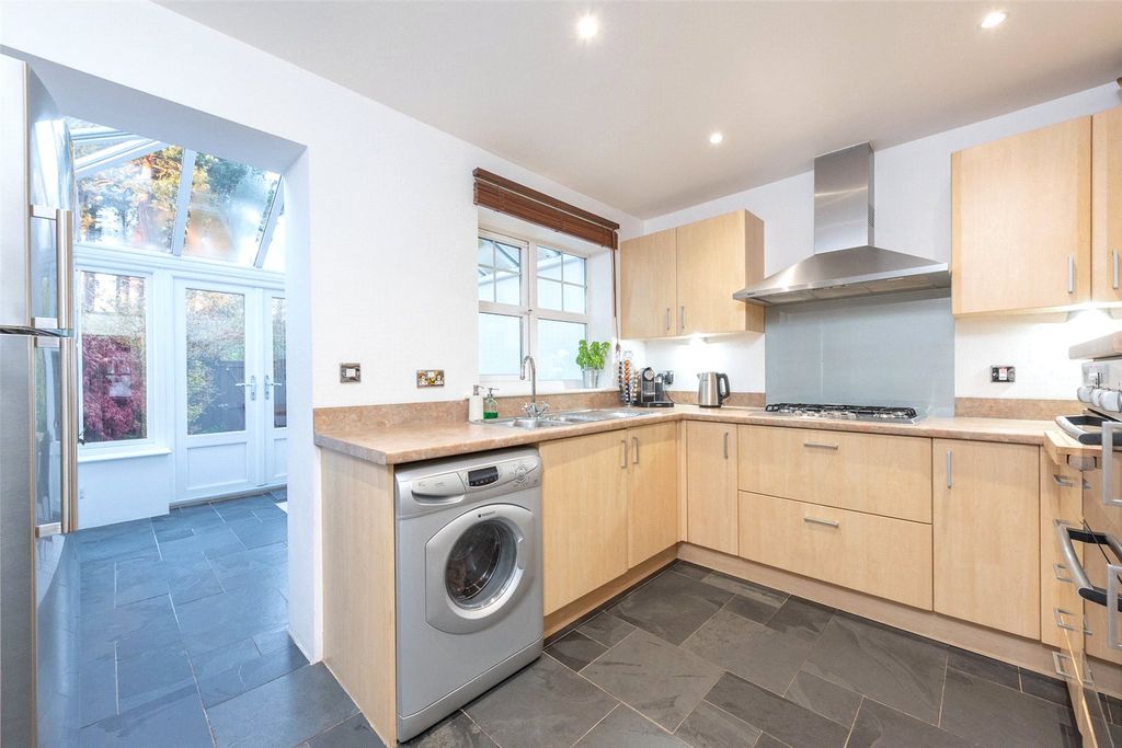 Property photo 3 of 10 Picture No. 05
