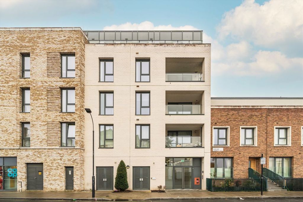 Property photo 3 of 8