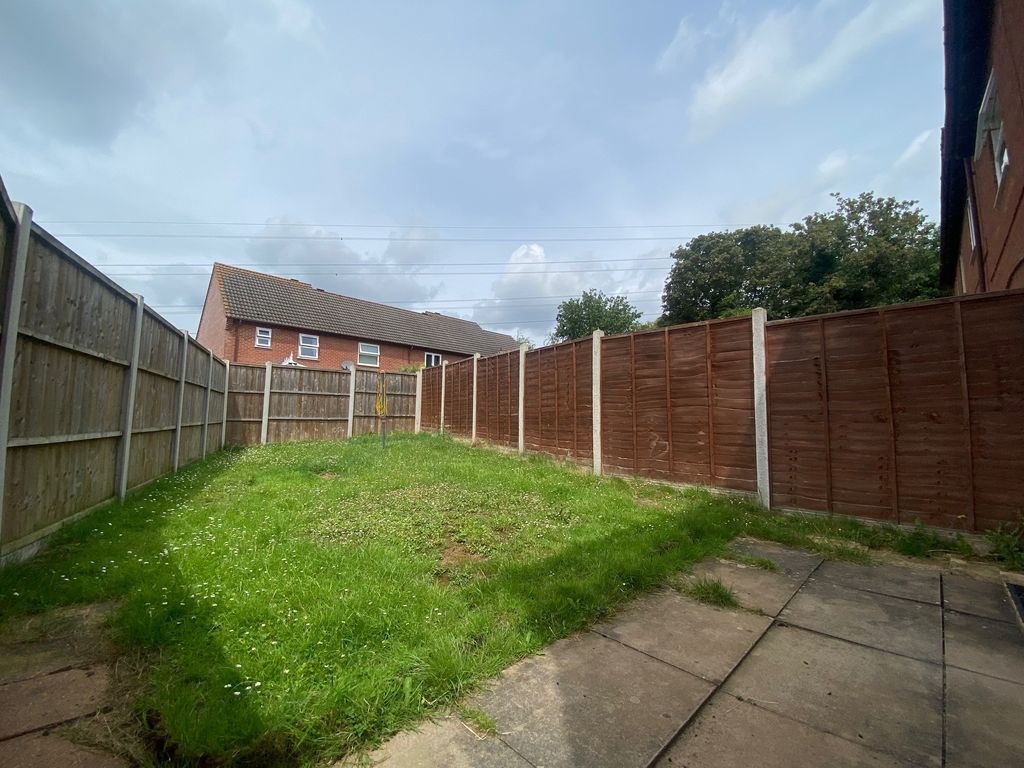 Property photo 2 of 10 Garden
