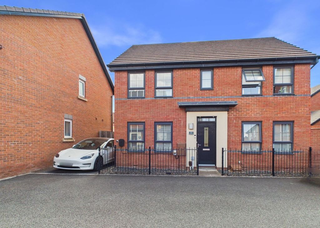 Property photo 1 of 20 Photo 19