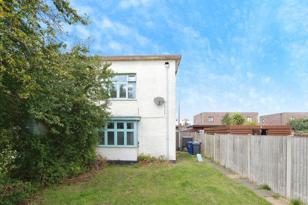 Property photo 3 of 15