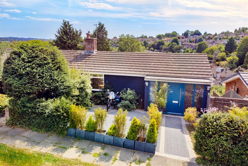 Property photo 1 of 10 Exterior