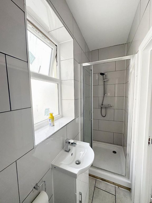 Property photo 3 of 7 Photo 3