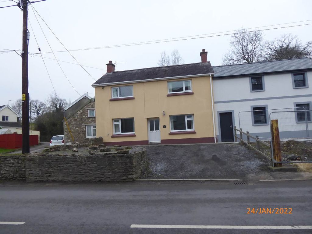 Property photo 1 of 19 P1320182