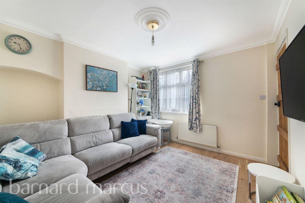 Property photo 3 of 12