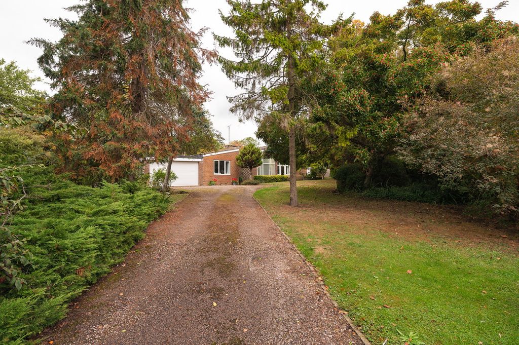 Property photo 1 of 47