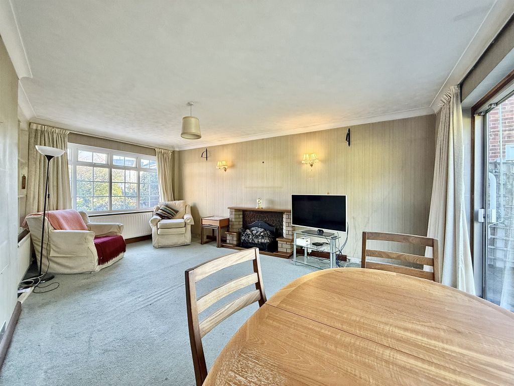 Property photo 3 of 16