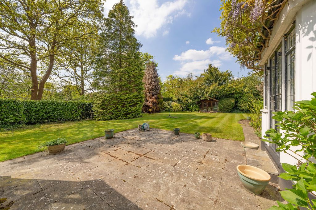 Property photo 2 of 22