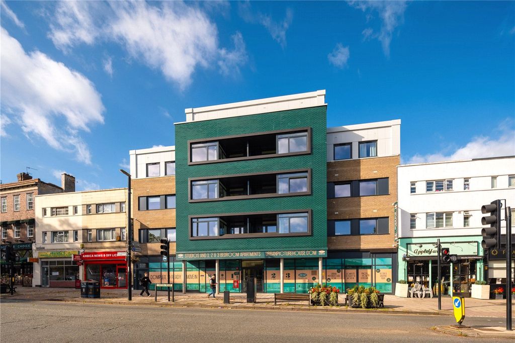 Property photo 2 of 10 Urban Picturehouse