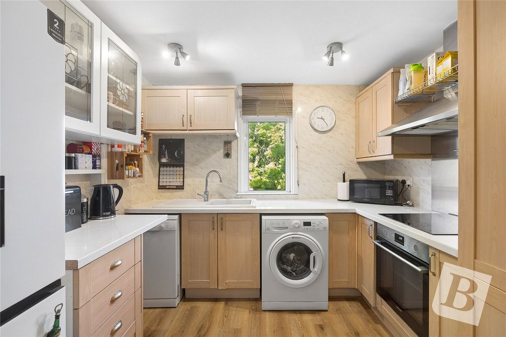 Property photo 2 of 13 Kitchen