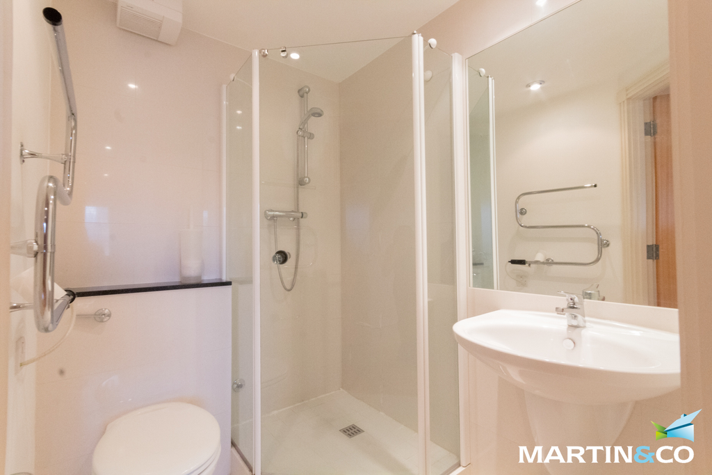 Property photo 3 of 10 Picture2