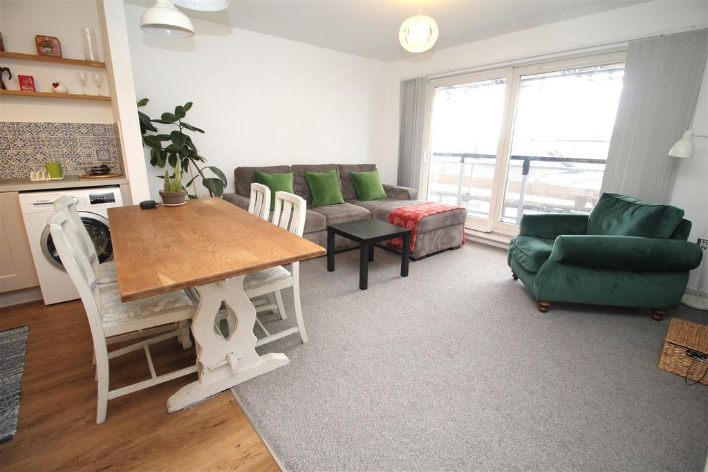 Property photo 2 of 10 Img_5045.Jpg